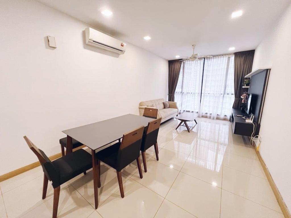 Apartment Promo Connected Train 2 Bedroom Above Mall 9 Kuala Lumpur